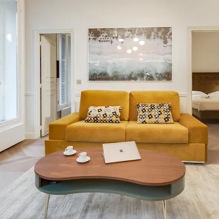 Stylish 2bd House In Central By Guestready * Parigi